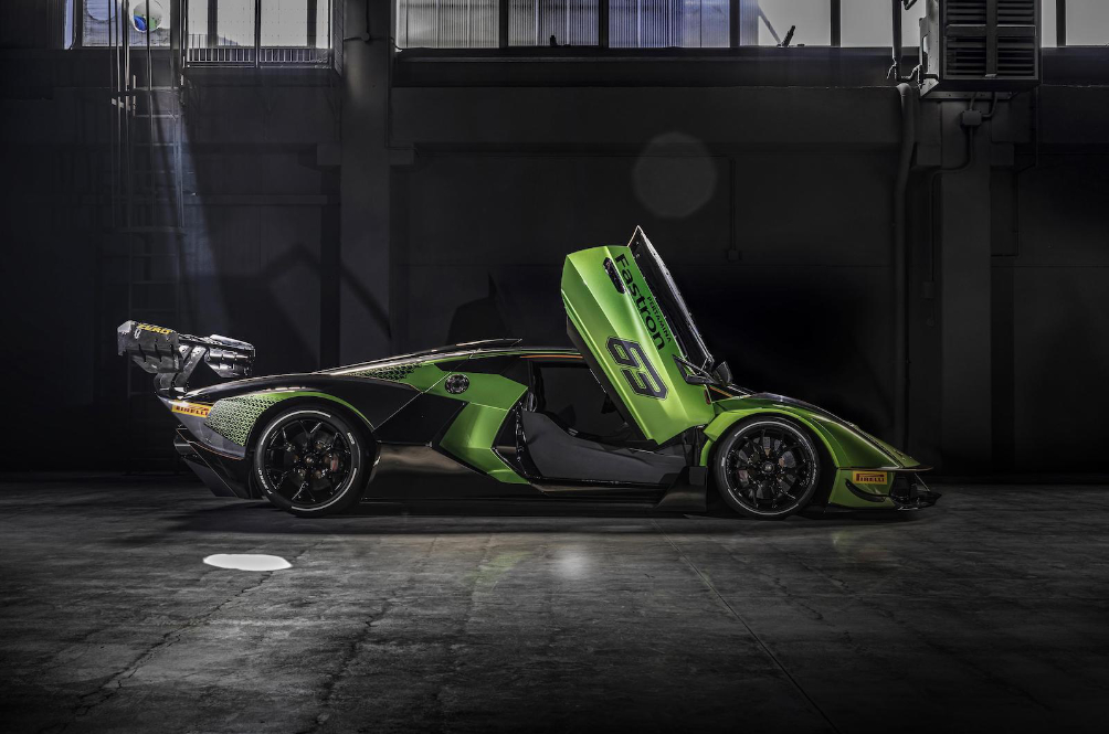 00011-lamborghini-essenza-scv12.jpg
