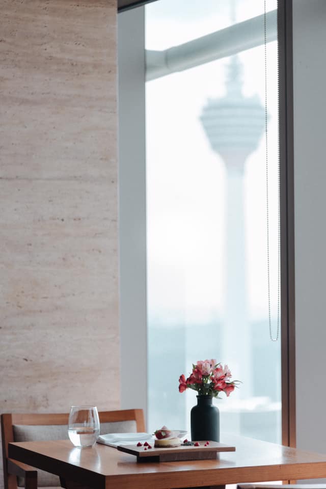 Awesome food, amazing view and good company are all you need