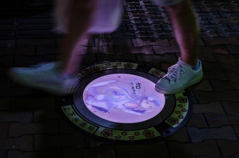 manhole.jpg