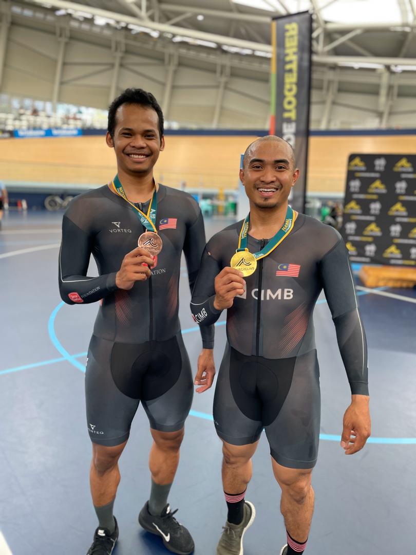 @bazlyazmi Twitter Azizulhasni Awang and Mohd Shah Firdaus.