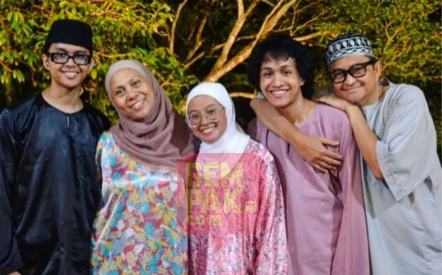 dayangkuintananak.jpg