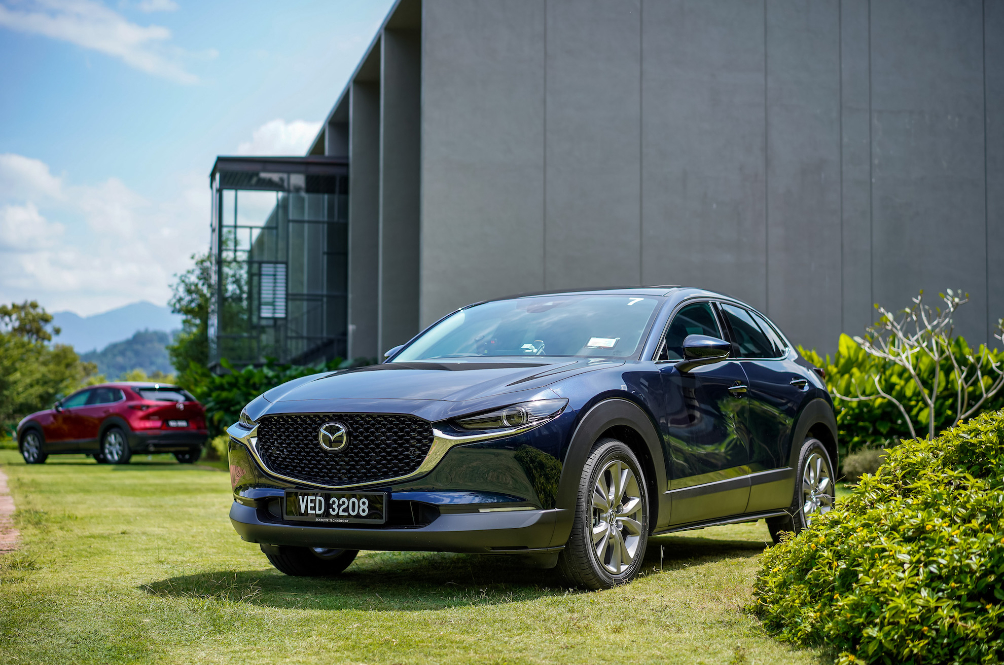 main_mazda_cx-30_drive.jpg