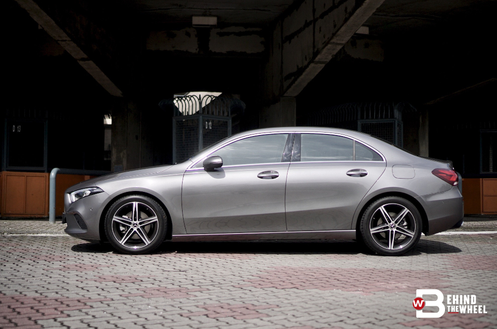 main_mercedes_benz_a-class_a200_sedan.jpg