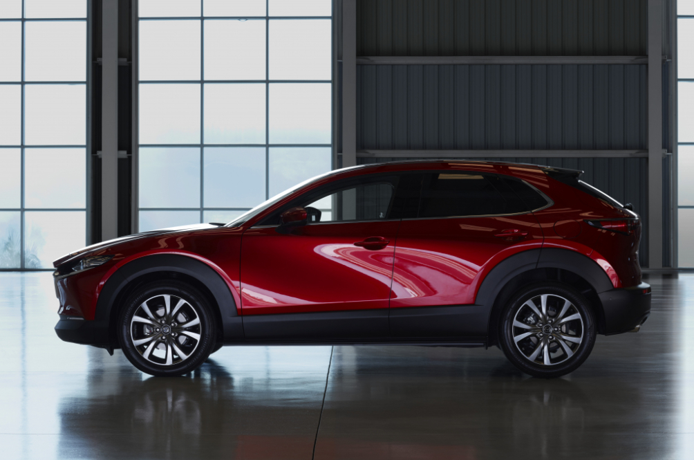 main_mazda_cx-30_launch.jpg