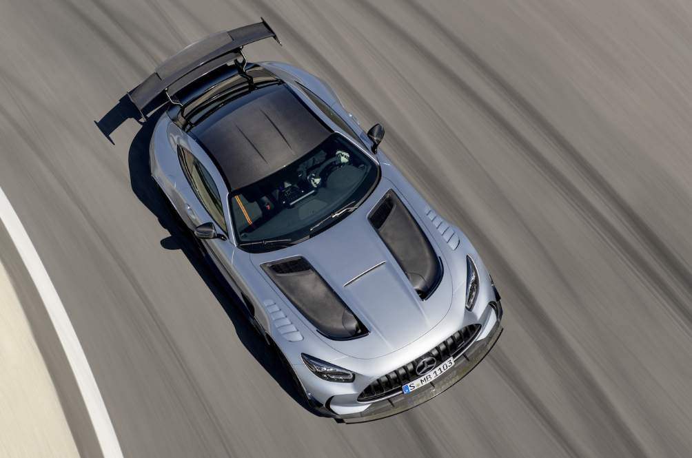 00001-mercedes-amg-gt-black_ext.jpg