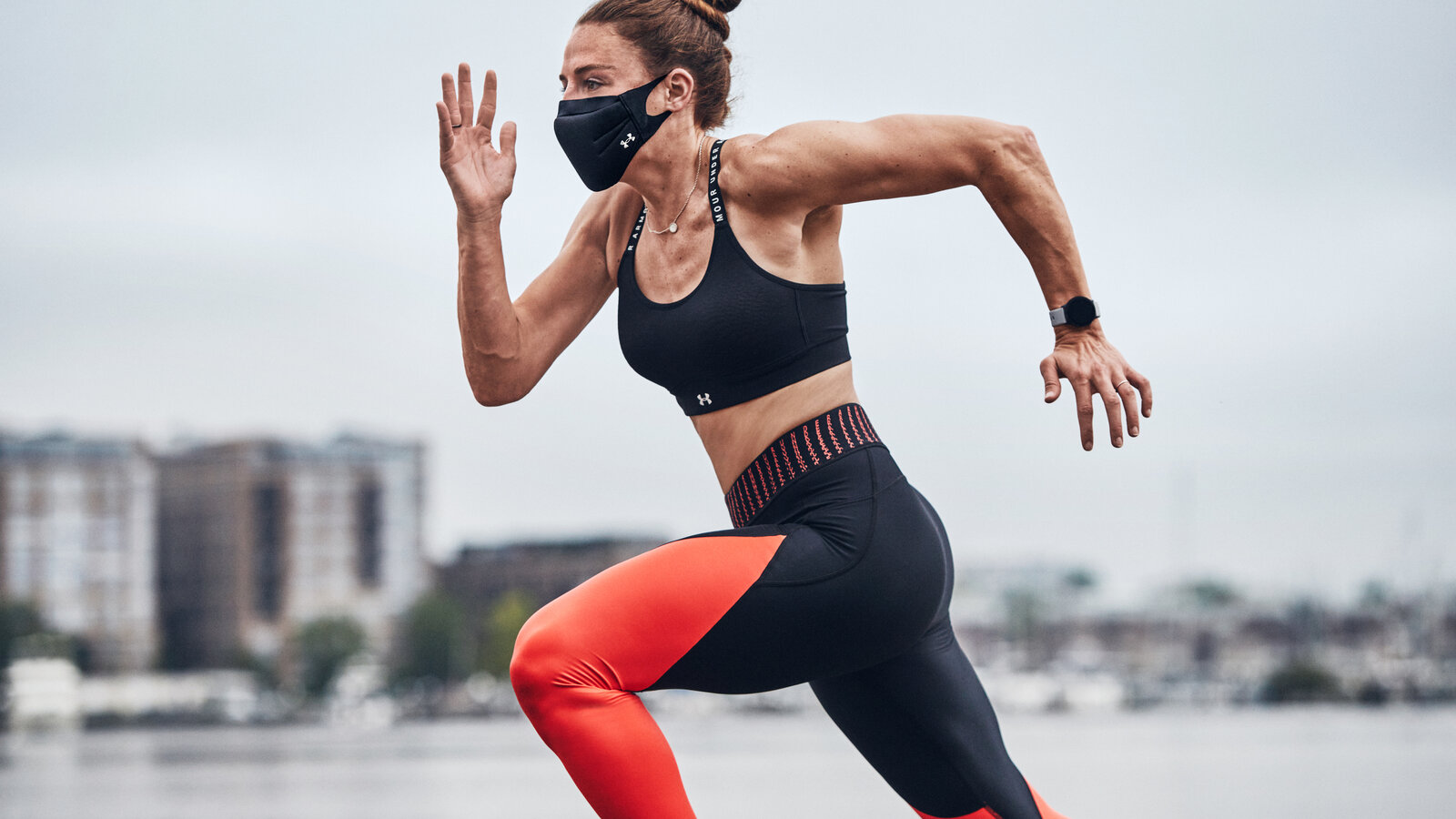 Under Armour You can now also run with your mask on.