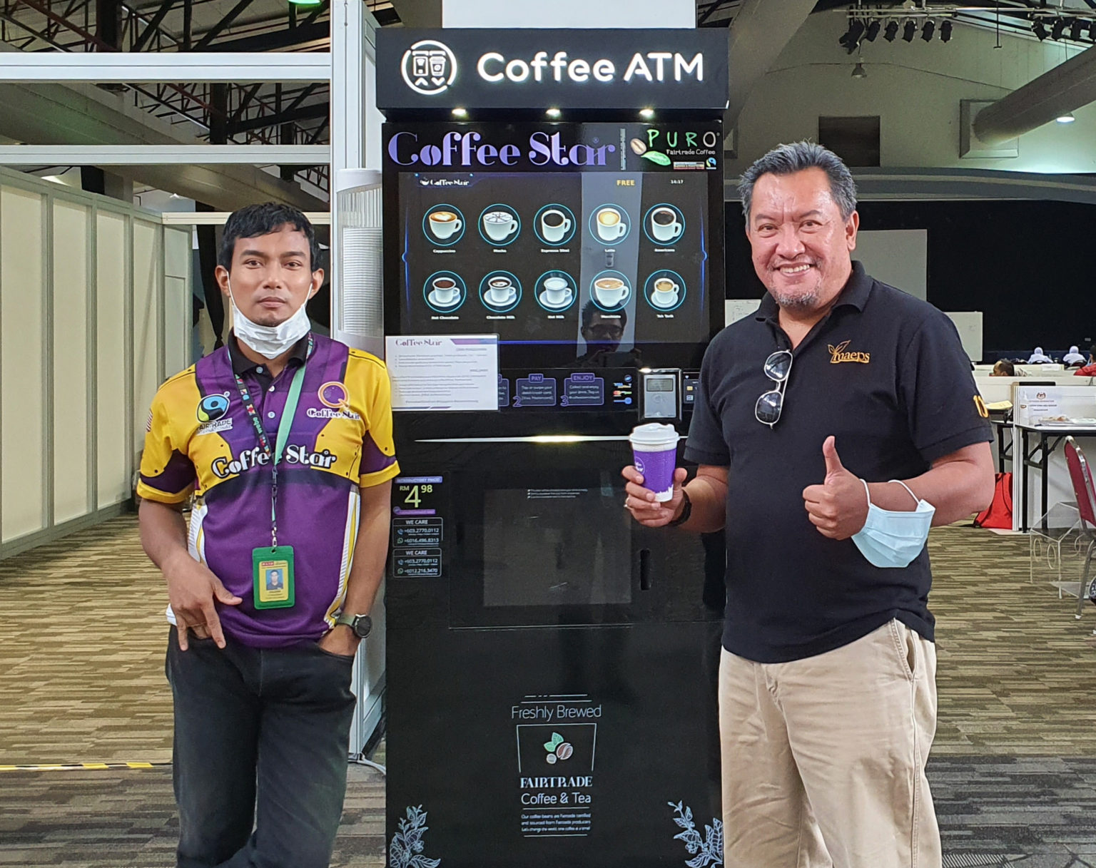 MAEPS CEO Zaidi Shahrim (R) and Coffee Star CEO Raja Ahmad Fauzan (L)