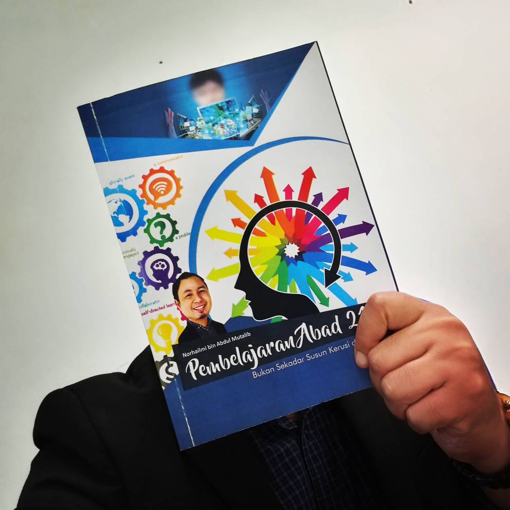 Book on 21st century learning by Norhailmi