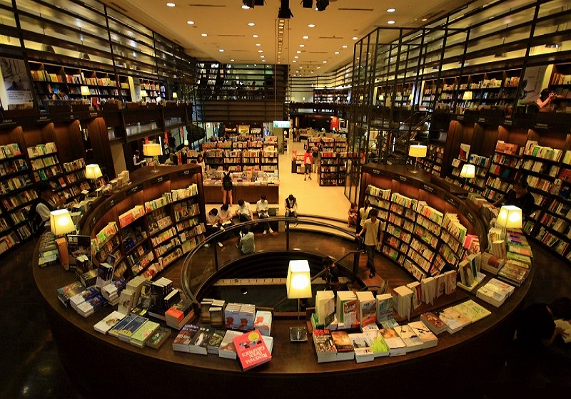 A new bookstore is coming your way.