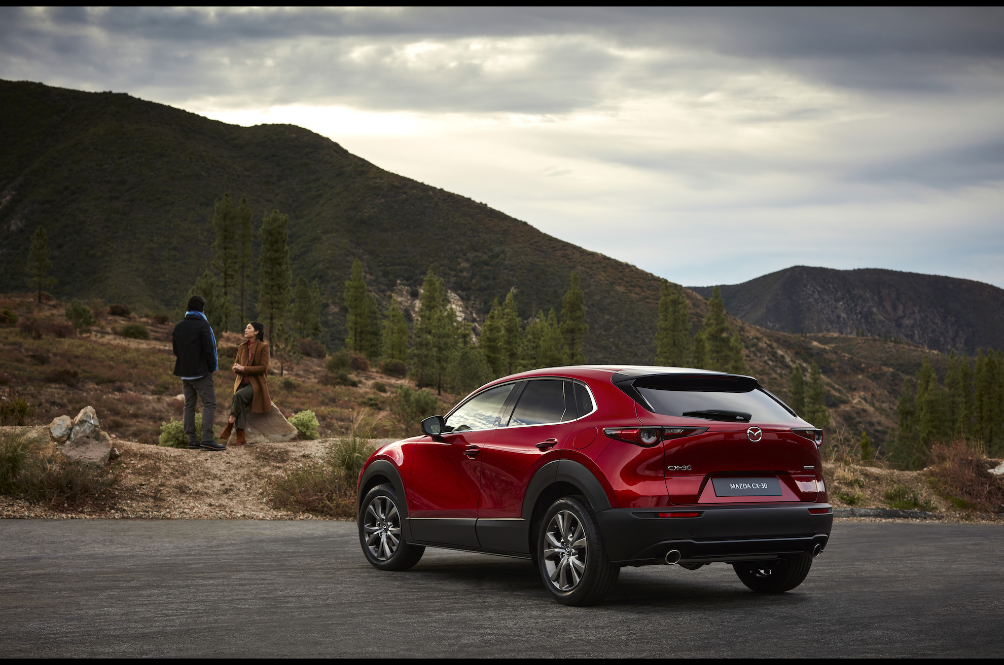 main_mazda_cx-30_awd.jpg