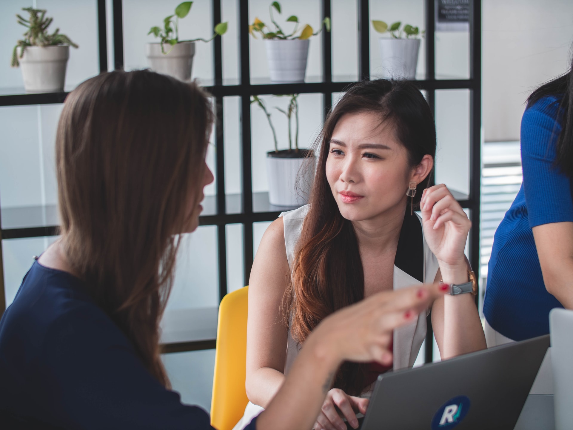 Unsplash/Mimi Thian It's like talking to a friend.