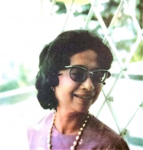 A young Tun Dr Siti Hasmah