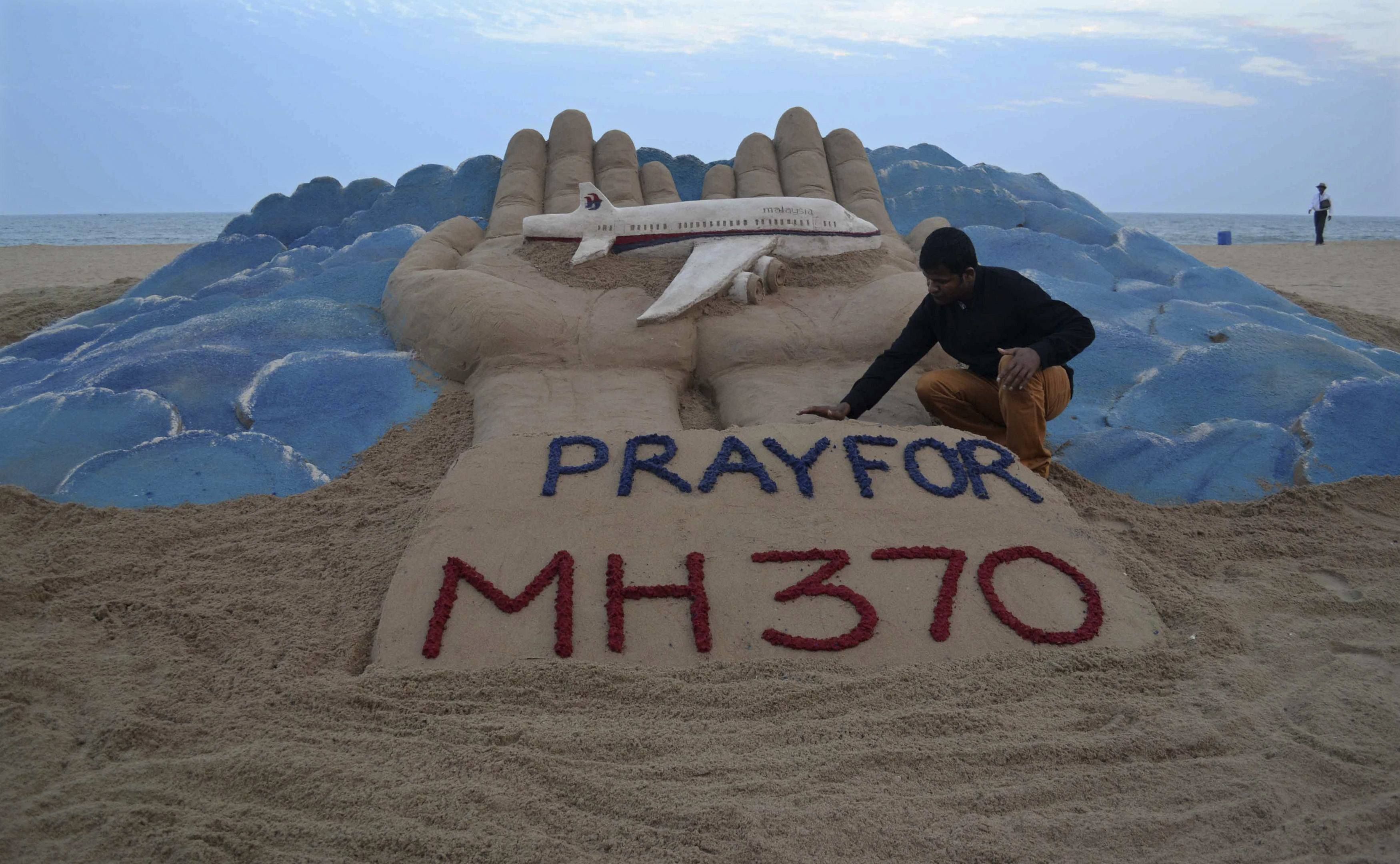 #PRAYFORMH370