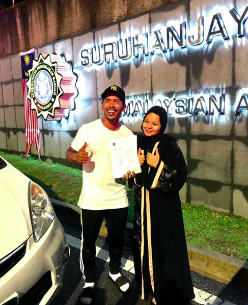@shuibsepahtu Instagram Shuib and Siti Sarah after recording their statements at MACC.