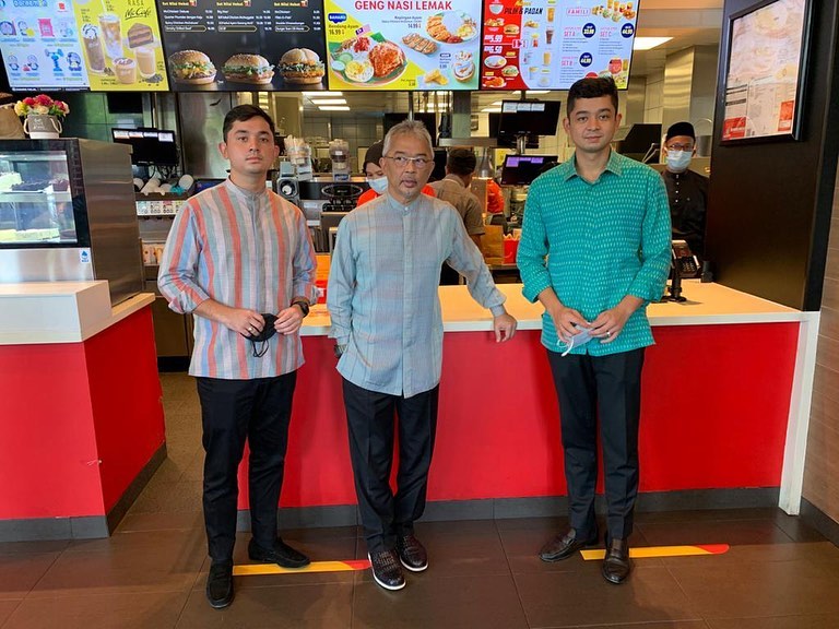 The King and his sons.