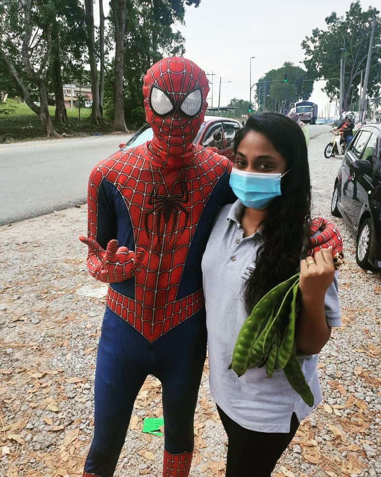 Take a pic, buy some petai.