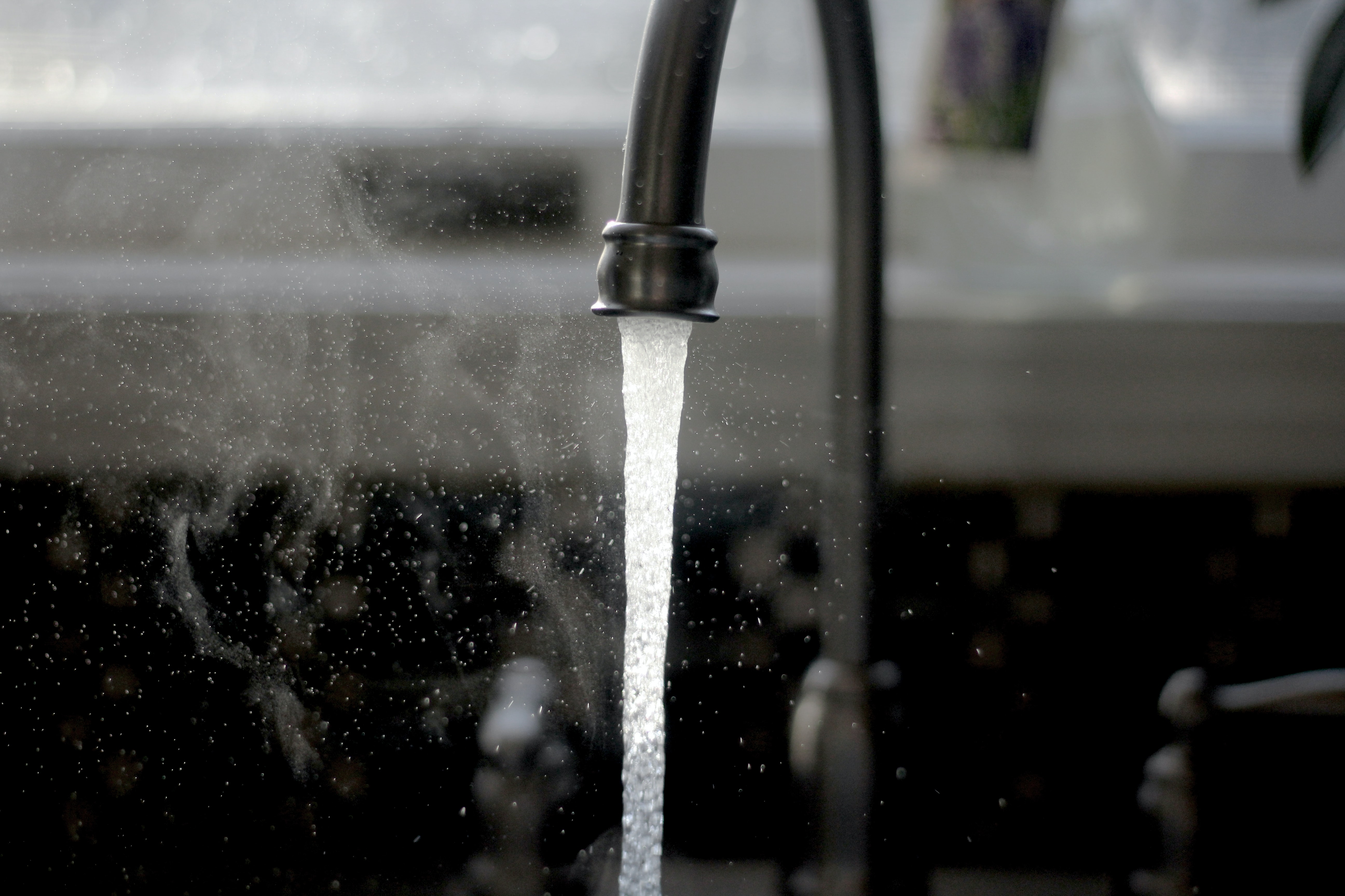 Don't waste water la