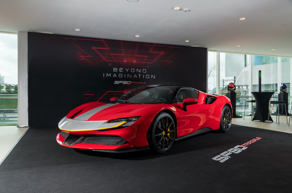 main_ferrari_sf90_stradale.jpg