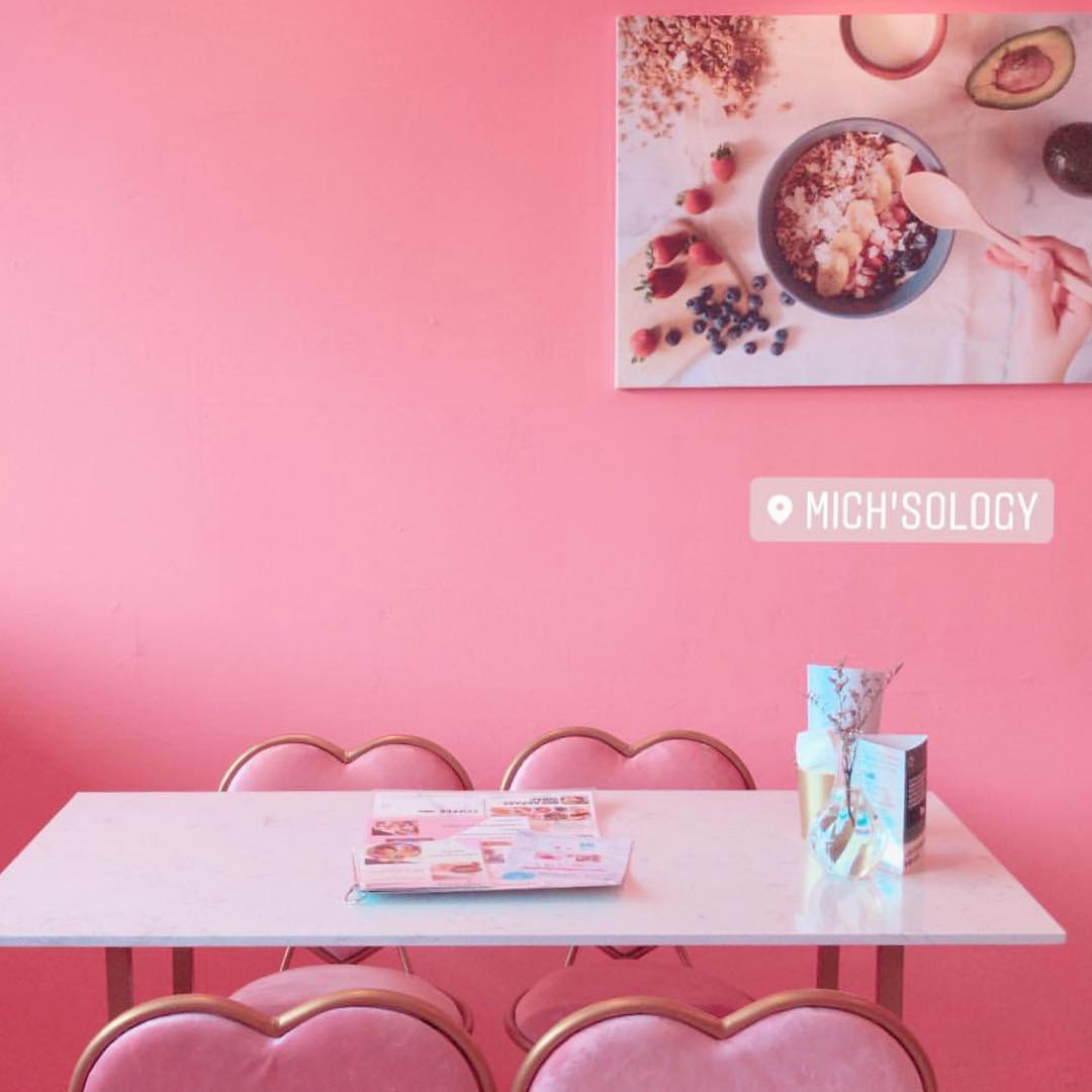Instagram/@michsology Pink. Pink, everywhere.