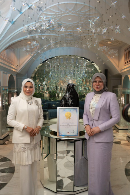 Bawal Exclusive Dato Rina Harun was also present during the launch.