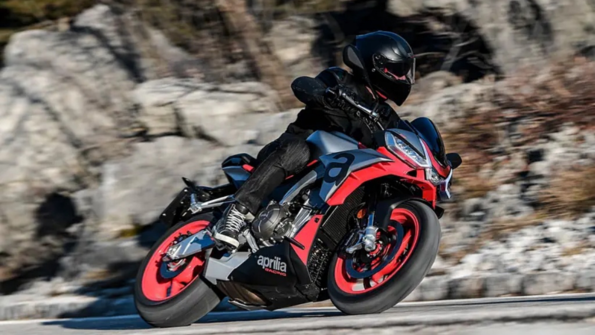 aprilia-tuono-660-mi.jpg