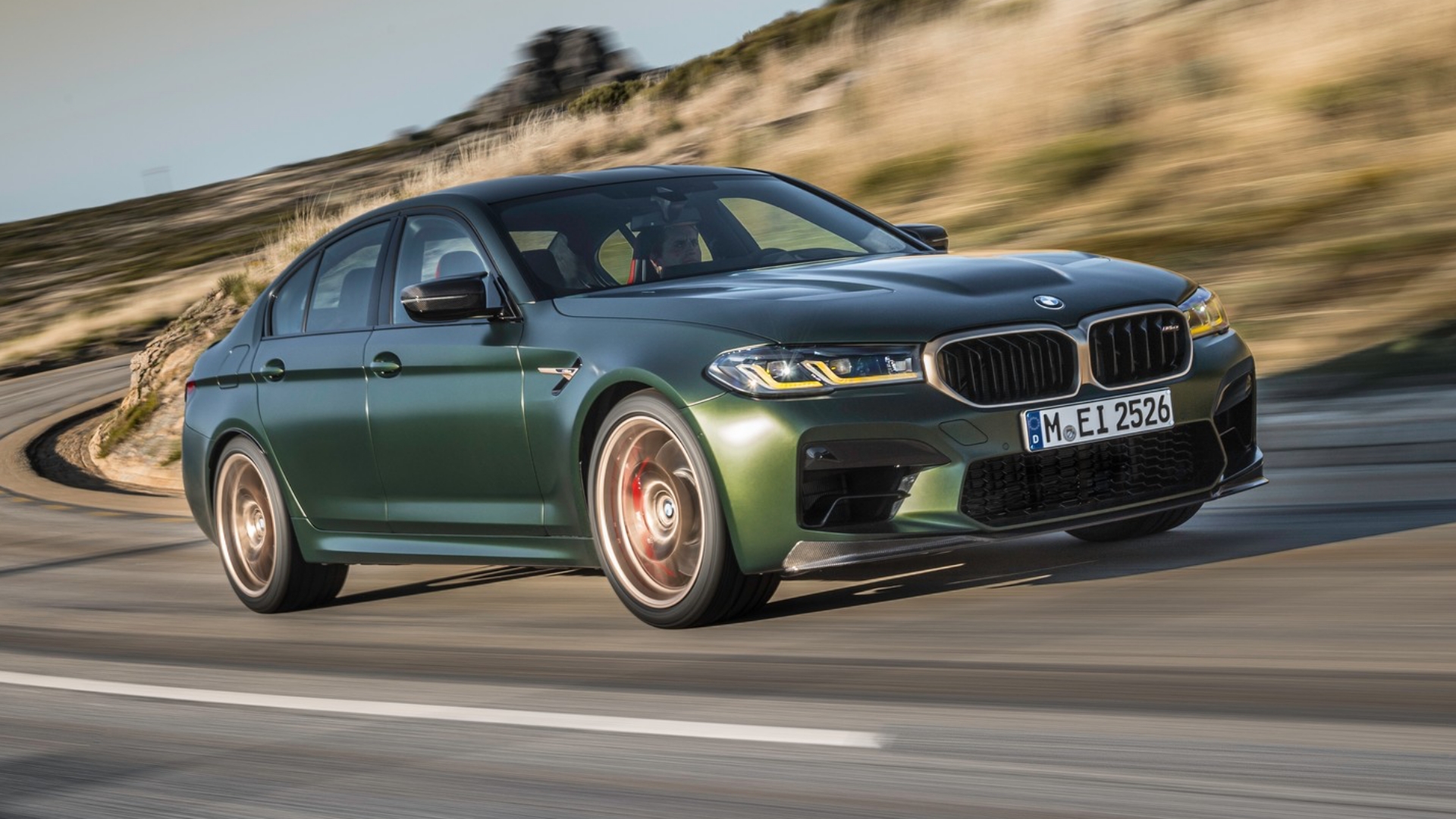 bmw-m5-cs-mi_1.jpg