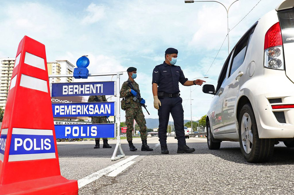 police-roadblock_cmco_malaysia_oct-2020-1.jpg