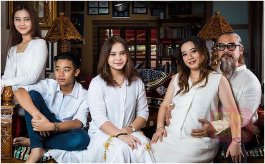 awie-dapat-anak-lelaki-1.jpg