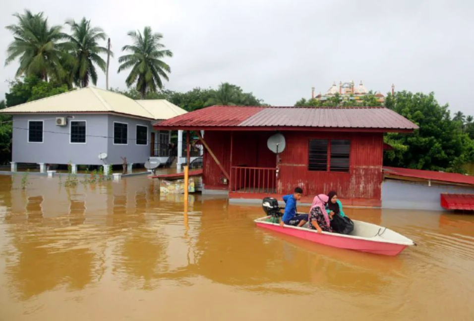 Stay strong to our friends in Pahang!