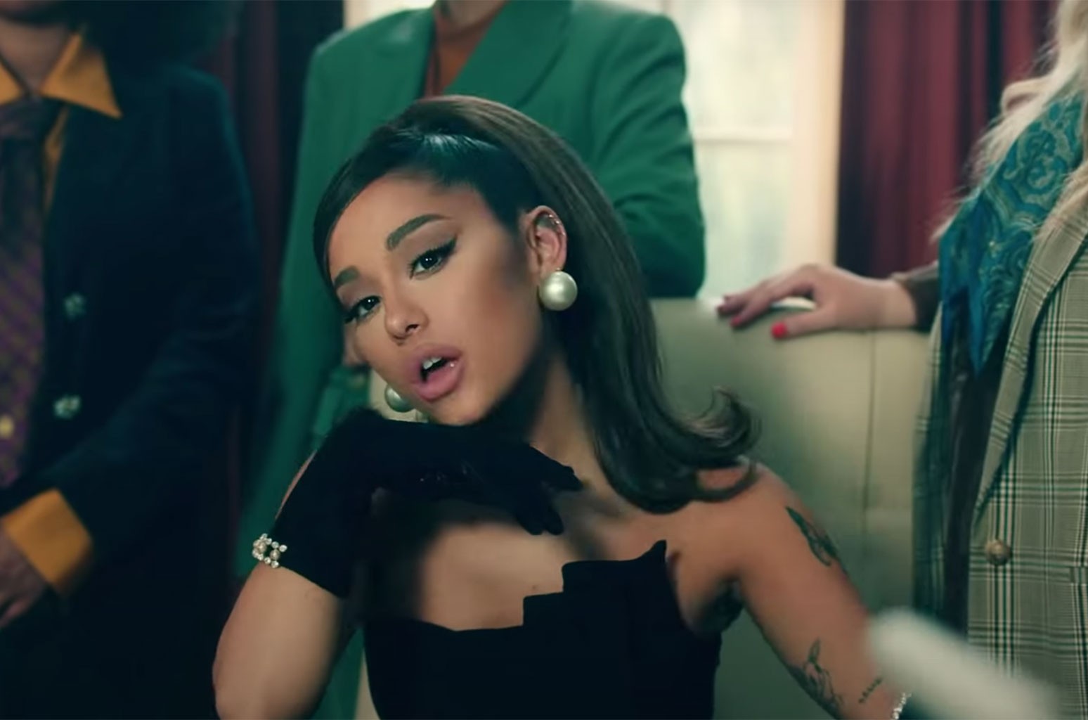 ariana1-copy.jpg