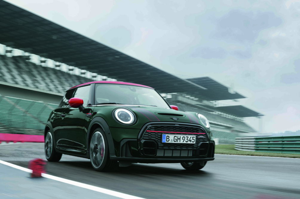 main_mini-jcw-3door.jpg