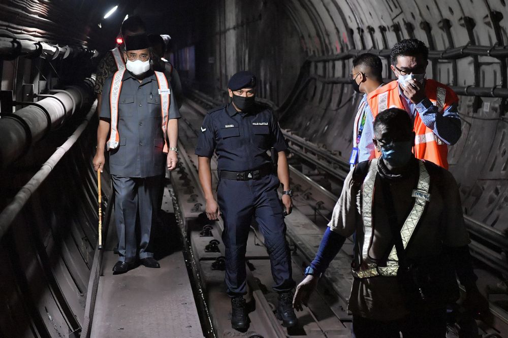 The face mask he wore during his rounds in the tunnels apparently costs close to RM2,000.