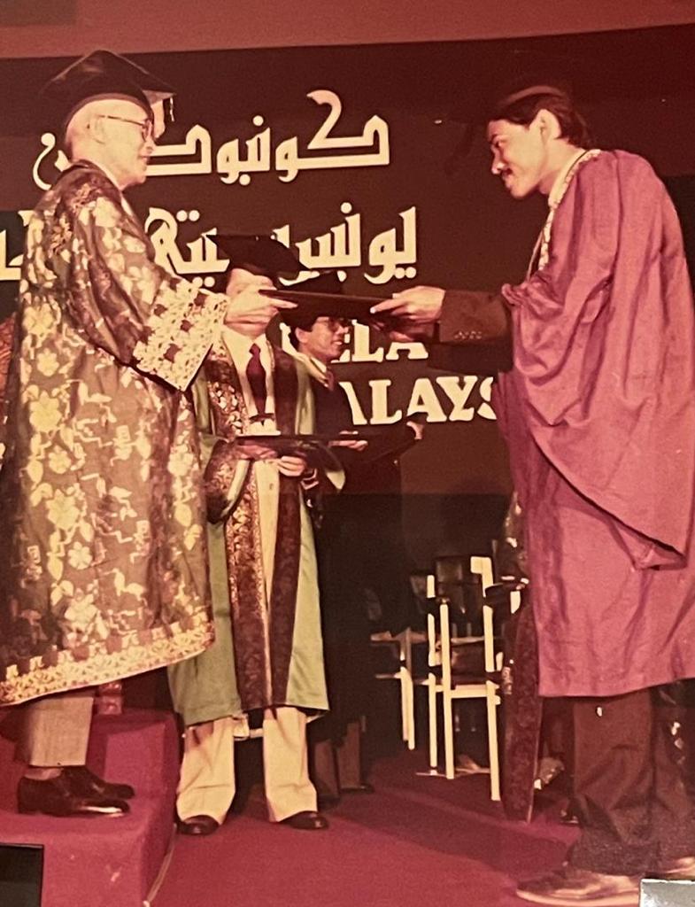 A proud UKM graduate.