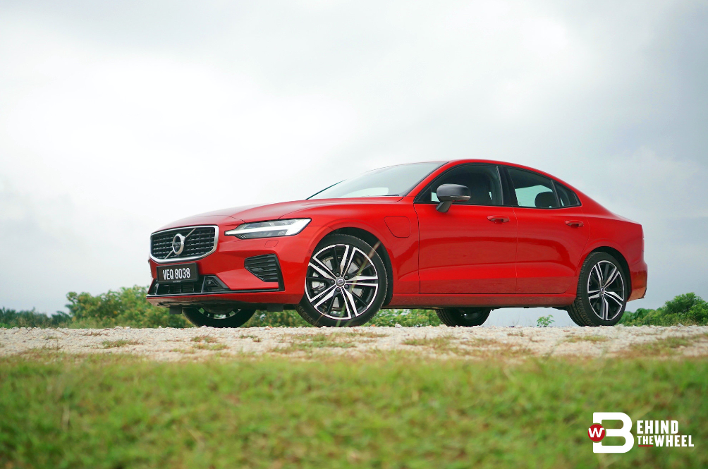 main_volvo_s60_t8.jpg