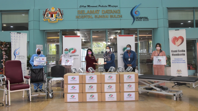perodua-sumbangan-bekalan-perubatan-hospital-sungai-buloh-mi.jpg