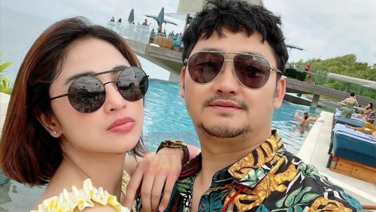 dewi_perssik_header.jpg