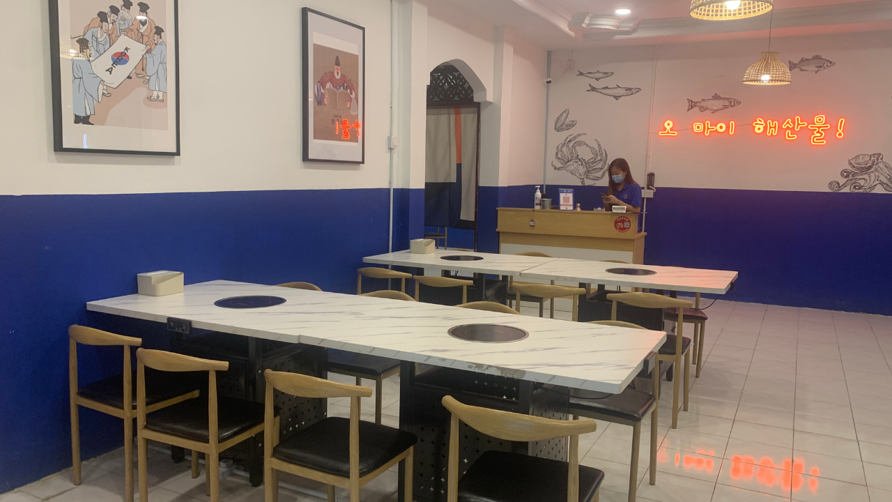 jeju seafood hotpot interior