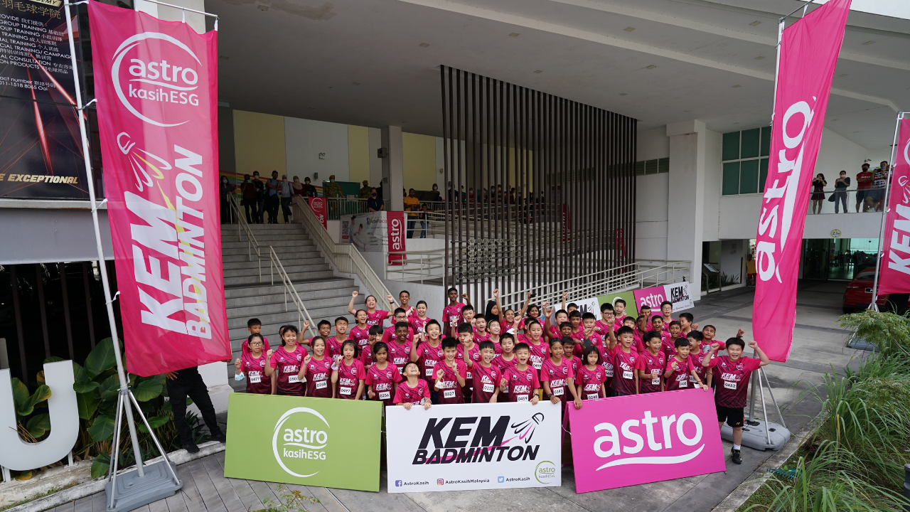 astro kasih kem badminton