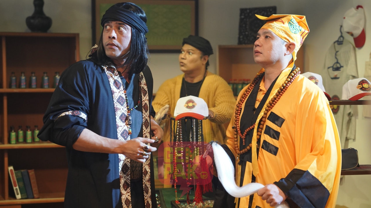 astro-shaw-bakal-tampil-dengan-don-dukun-kisah-bomoh-insta-famous-dari-pelbagai-kaum.jpg