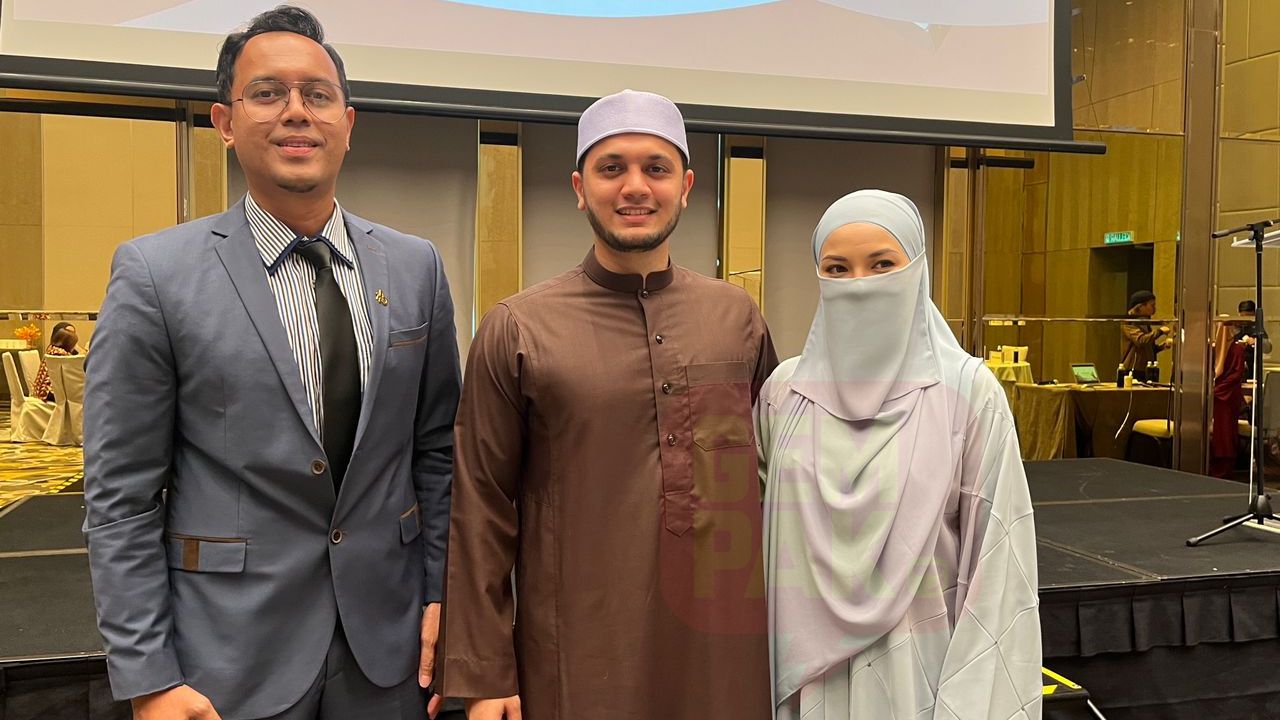 neelofa-inai-sah-solat.jpg