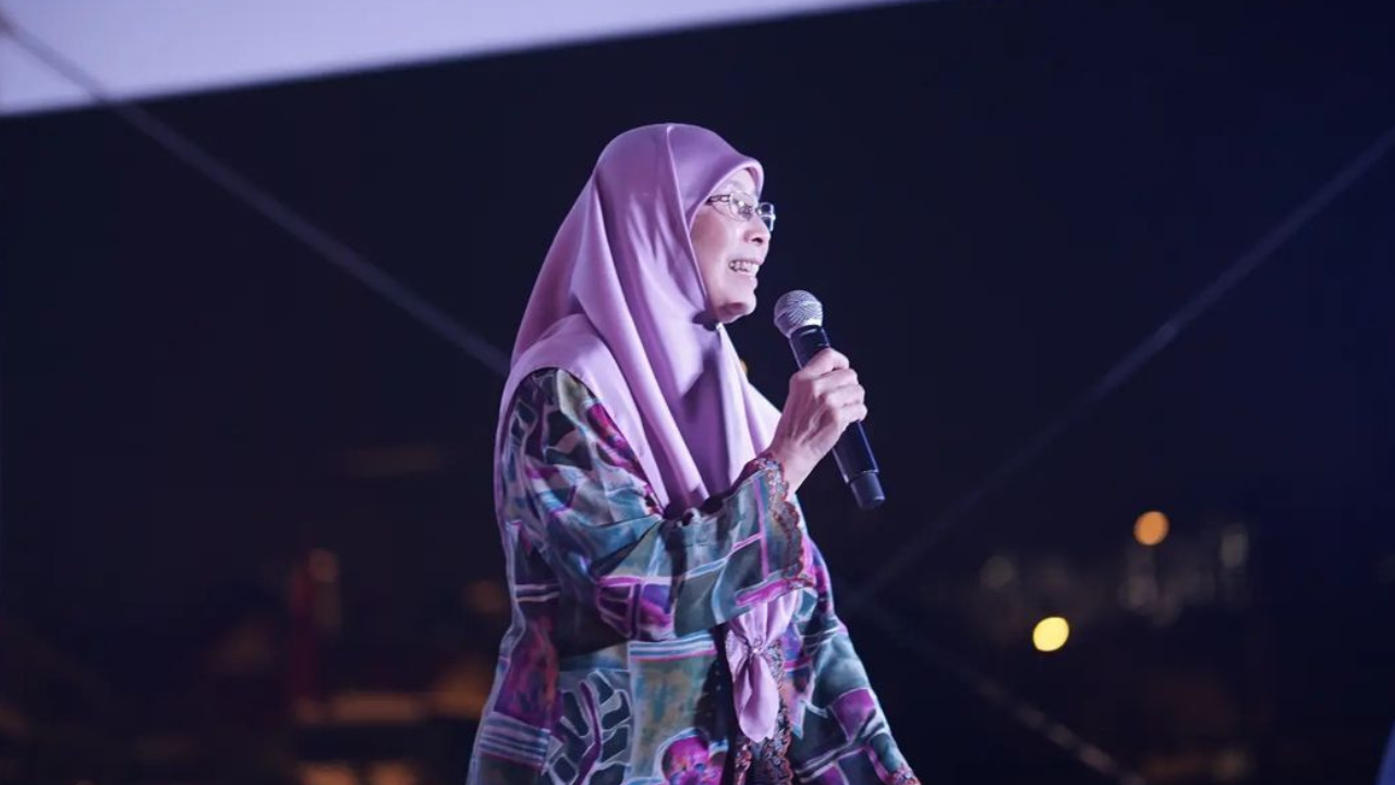 dr-wan-azizah.png
