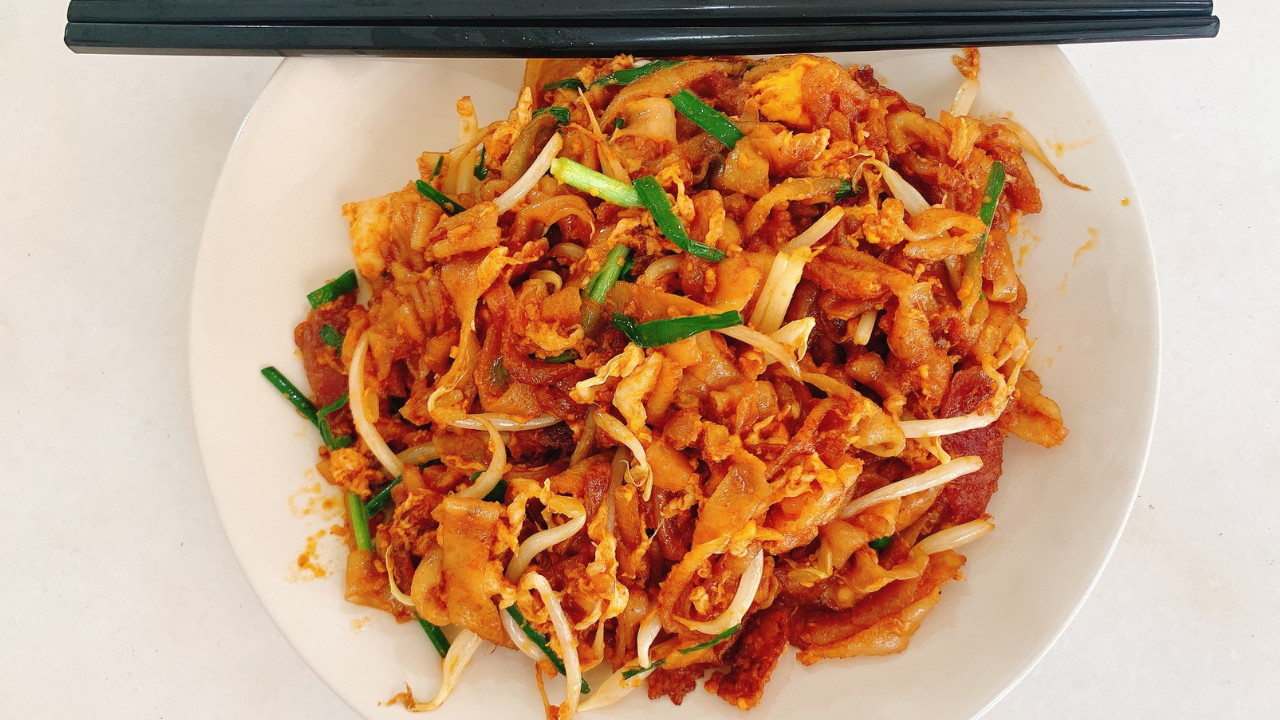 char kuey teow made by a robot in penang