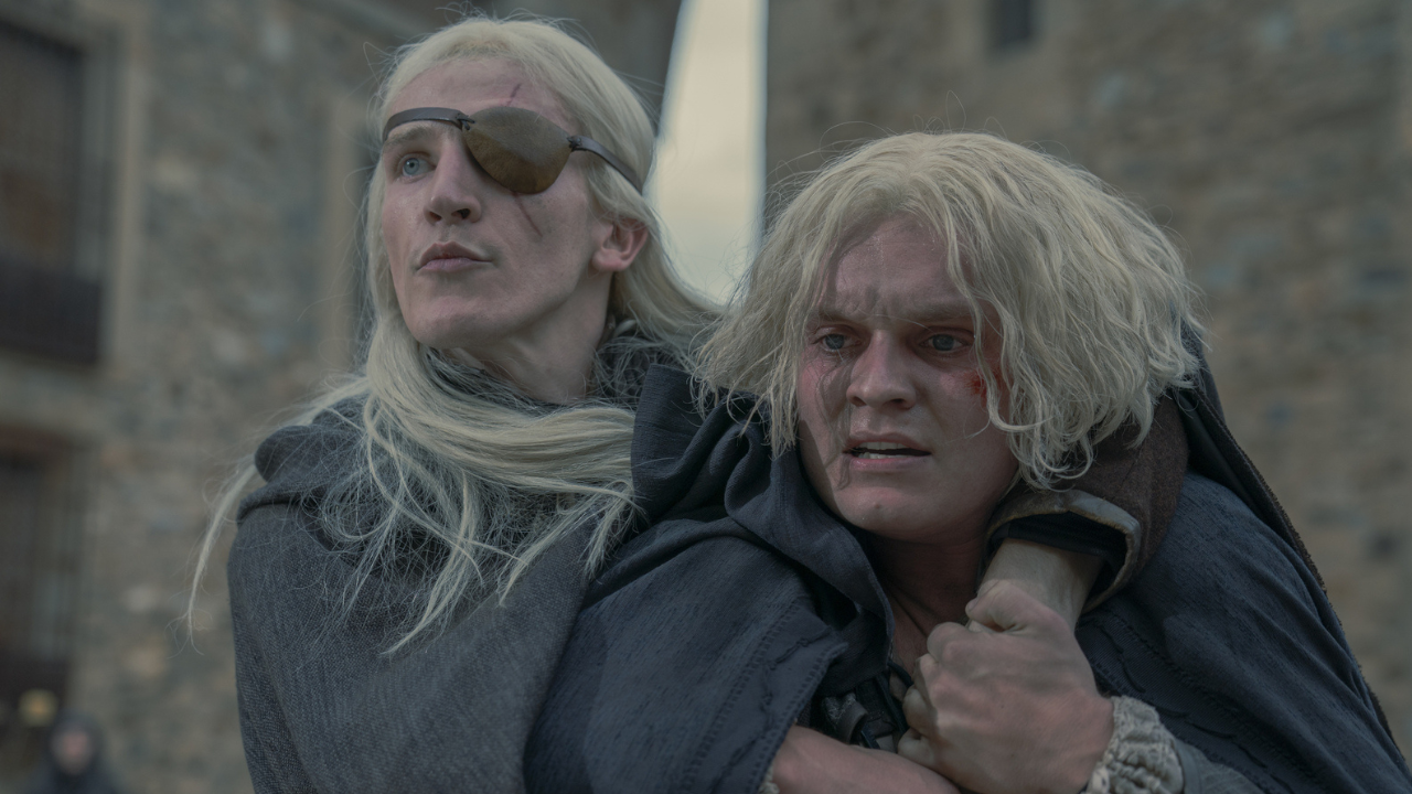 hbo-go-house-of-the-dragon-ep-8-paddy-considine-and-matt-smith-(1).png