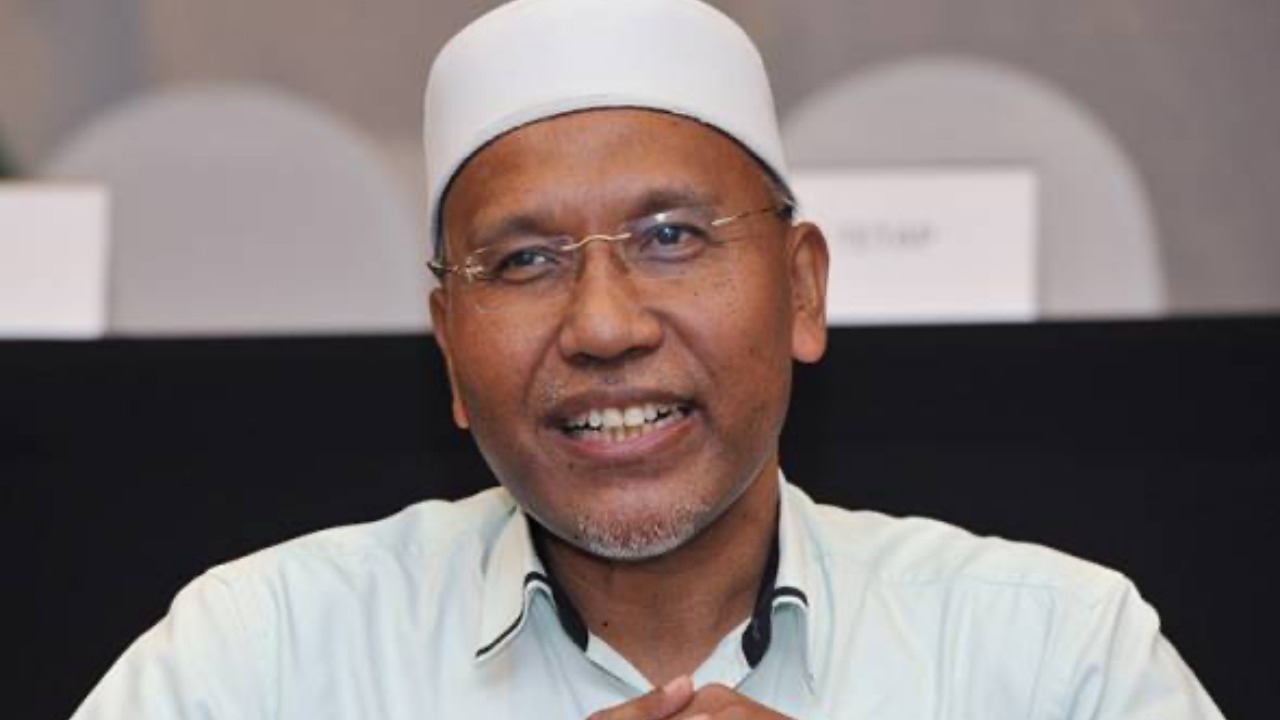 51518087921_idrisahmad.jpg