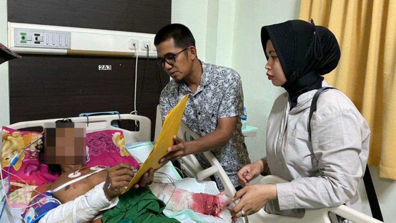 isteri-bakar-suami-kedekut.jpg