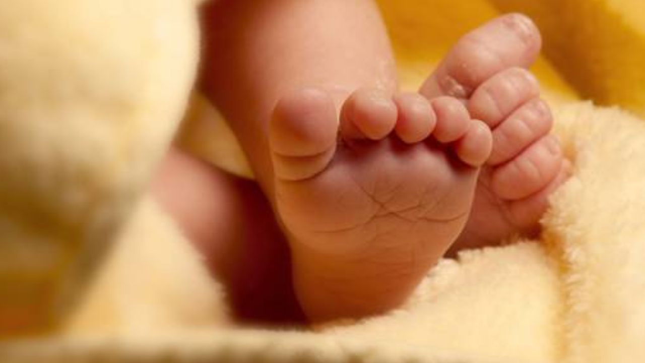 suntik-udara-susu-berlebihan,-jururawat-didapati-bersalah-bunuh-7-bayi-di-hospital.jpg