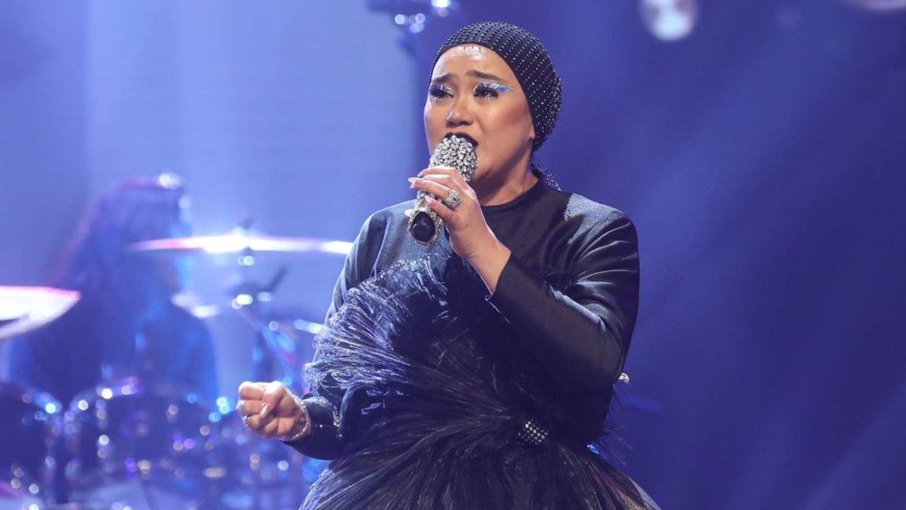 all-stars-gegar-vaganza-(gv10)-azharina.jpg