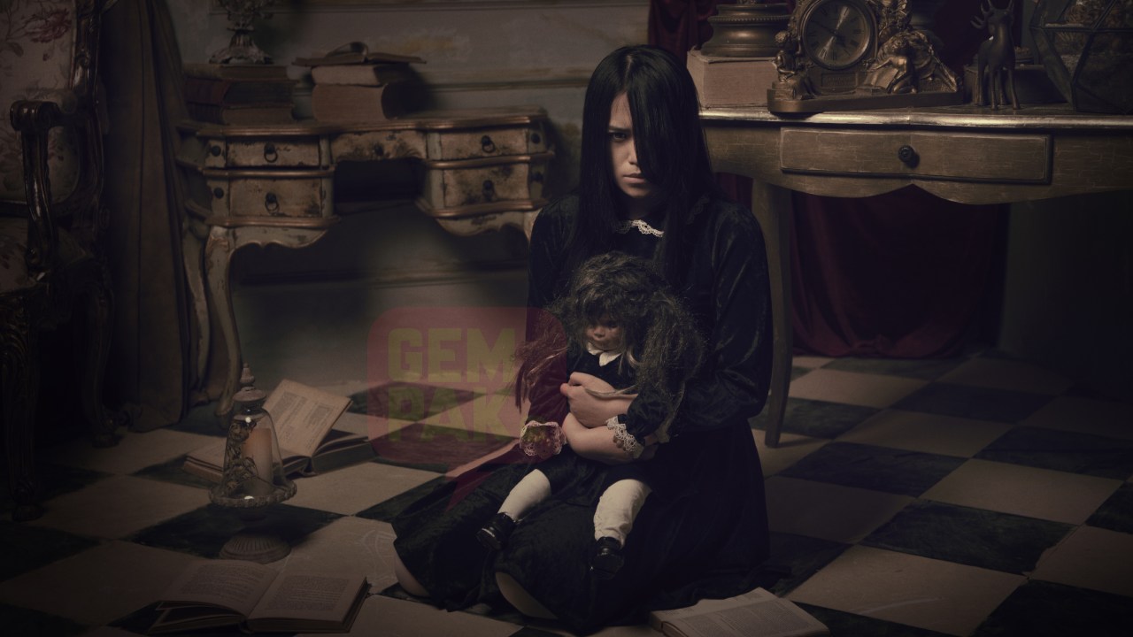 riana_header.jpg