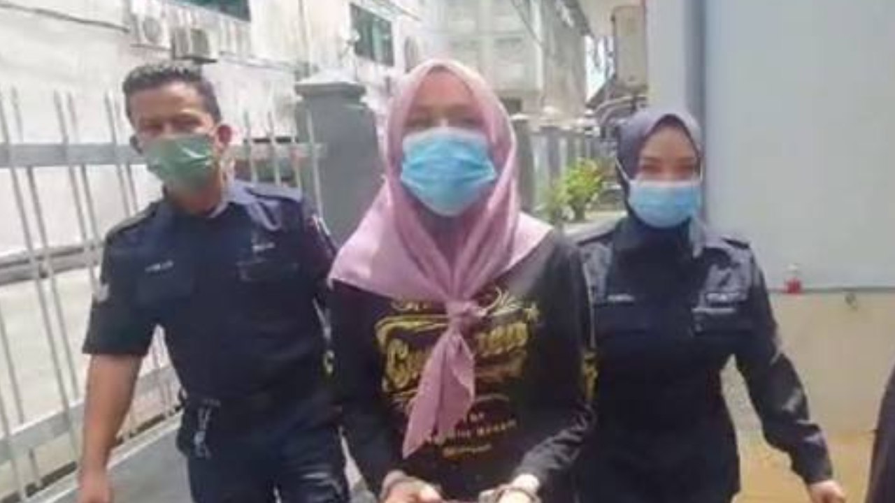 isteri-ketiga-rosakkan-kereta-motosikal-suami-di-rumah-madu-mengaku-bersalah.jpg