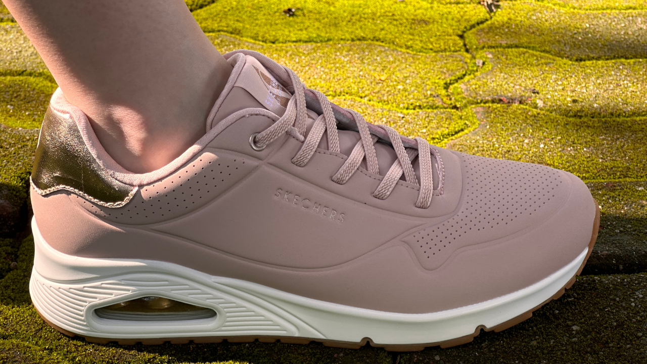 cha eun woo skechers